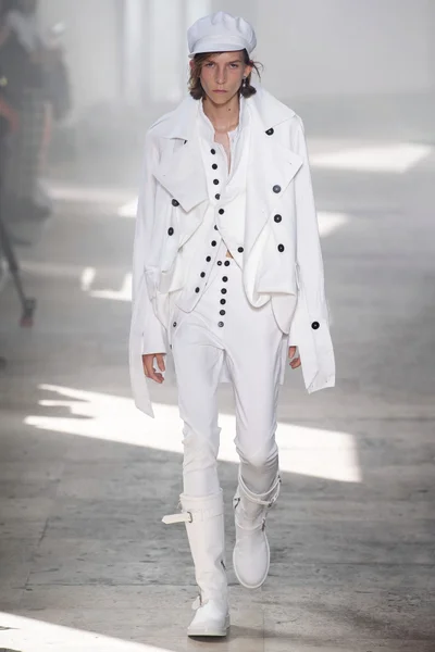 Look 42